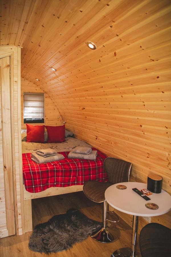 Highland & Transylvania Glamping Pods Roybridge Εξωτερικό φωτογραφία