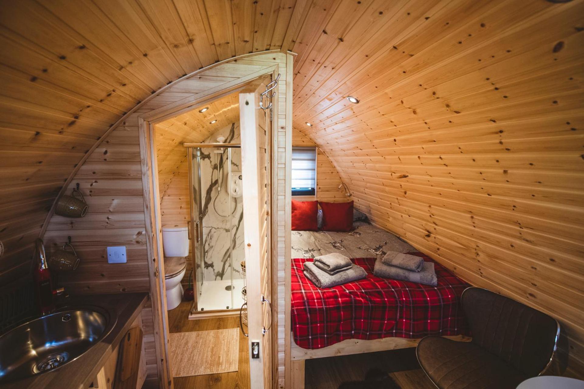 Highland & Transylvania Glamping Pods Roybridge Εξωτερικό φωτογραφία