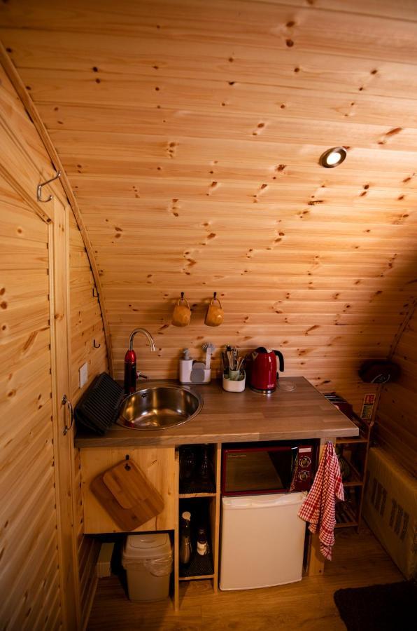 Highland & Transylvania Glamping Pods Roybridge Εξωτερικό φωτογραφία