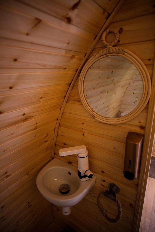 Highland & Transylvania Glamping Pods Roybridge Εξωτερικό φωτογραφία